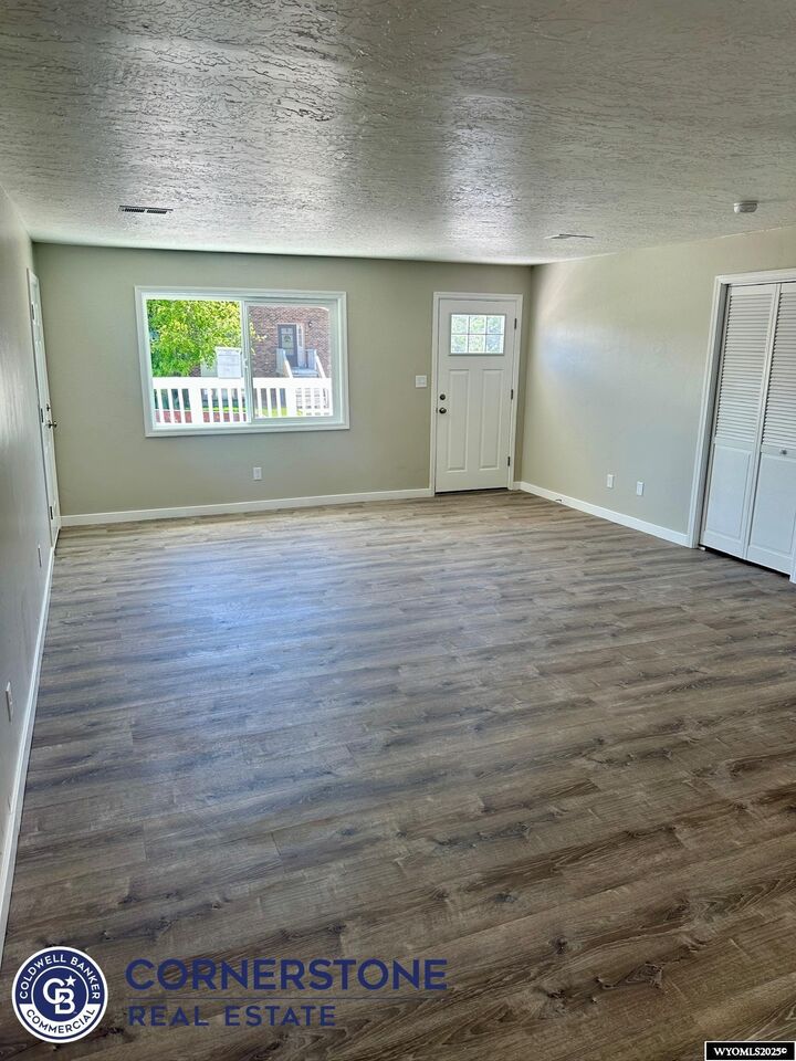 Property Photo: 1302 E 7th Street WY 82601