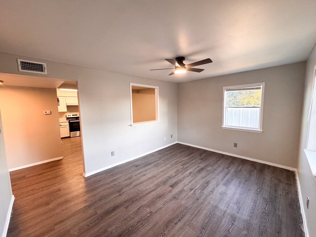 Property Photo: 1050 Fm 970 B TX 76527