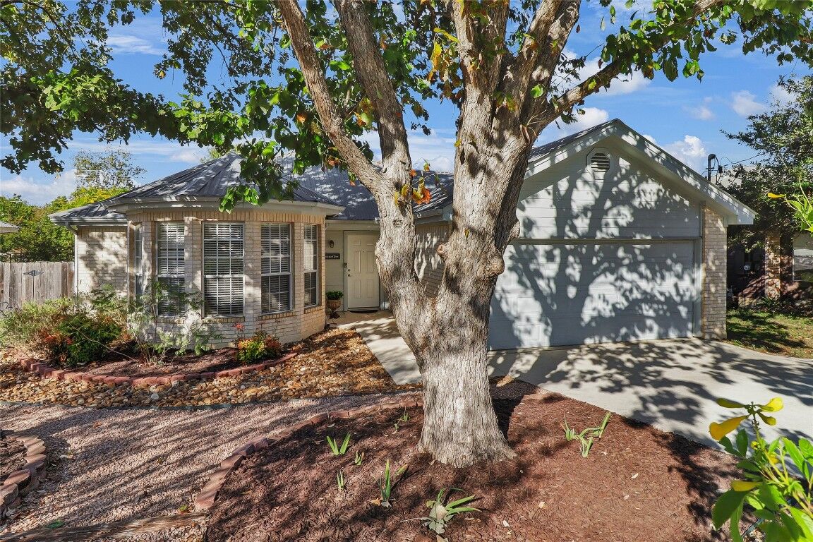 Property Photo:  108 Dolly Street  TX 78666 