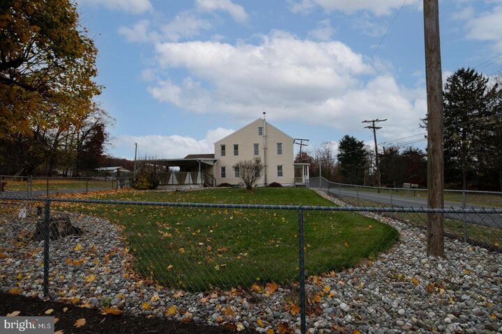 Property Photo: 122 Skyline Drive PA 19606