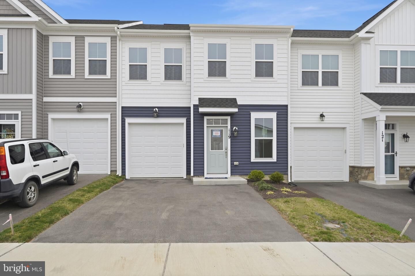 Property Photo: 119 Heirloom Way VA 22603