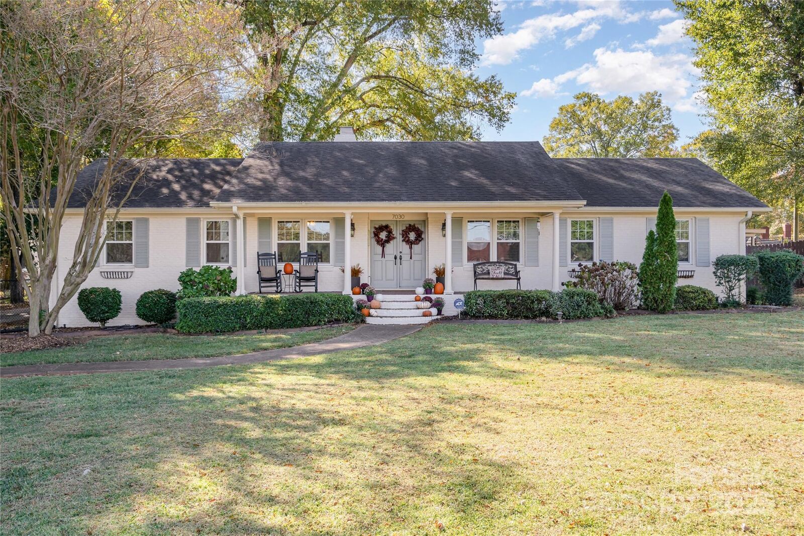 Property Photo: 7030 Delta Lake Drive NC 28215