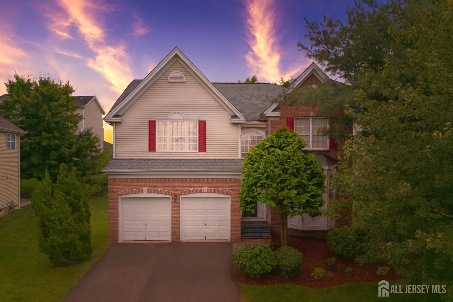 Property Photo:  12 Fritz Drive  NJ 08872 