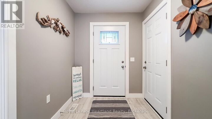 Property Photo: 5 Windward Way North ON N7A 0B2