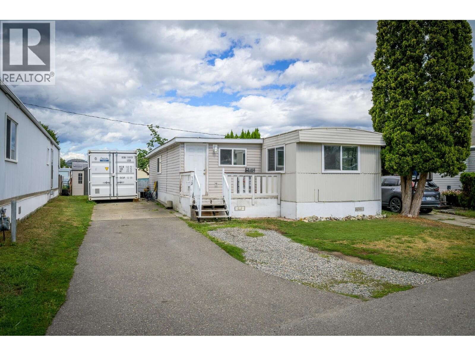 Property Photo:  2400 Oakdale Way 112  BC V2B 6W7 