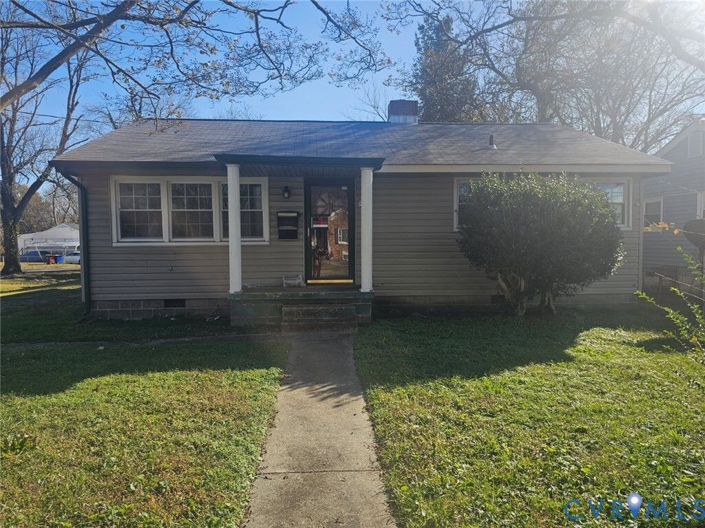 Property Photo: 810 Fort Henry Street VA 23803