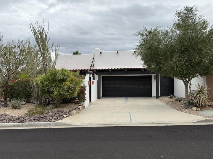 Property Photo: 54510 Avenida Alvarado CA 92253