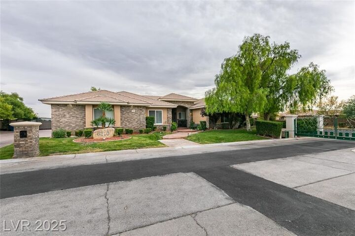 Property Photo:  6210 Calm Brook Court  NV 89149 