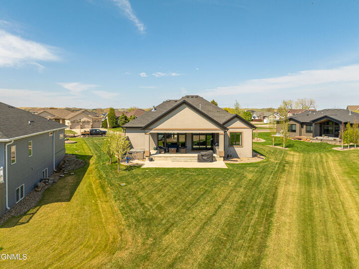 Property Photo: 3904 Waterfront Place SE ND 58554