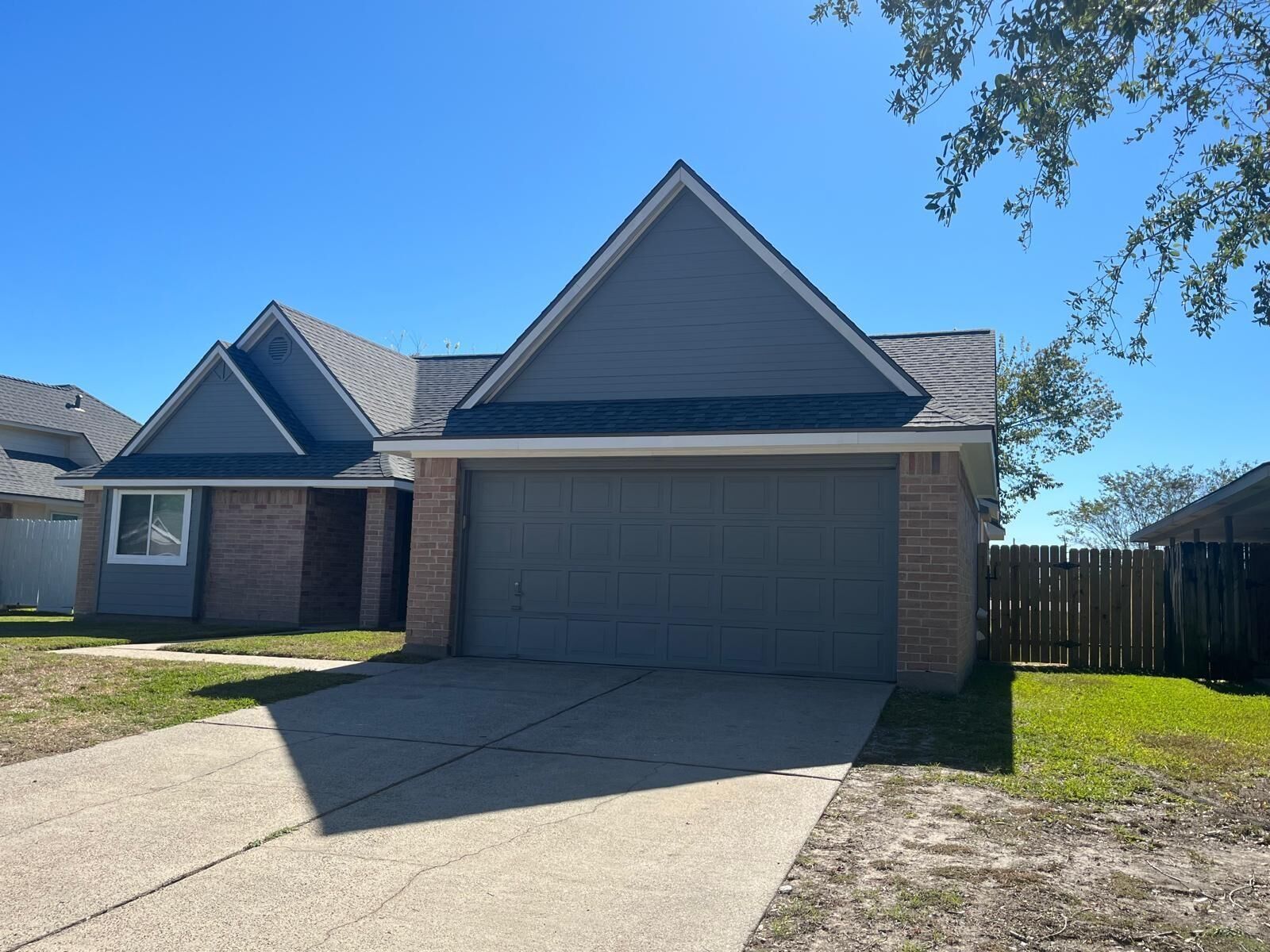 Property Photo:  1010 Glen Valley Drive  TX 77338 