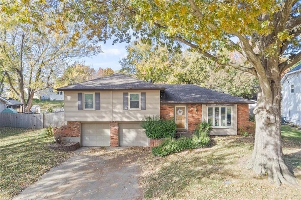 Property Photo:  3017 S 56th Street  KS 66106 