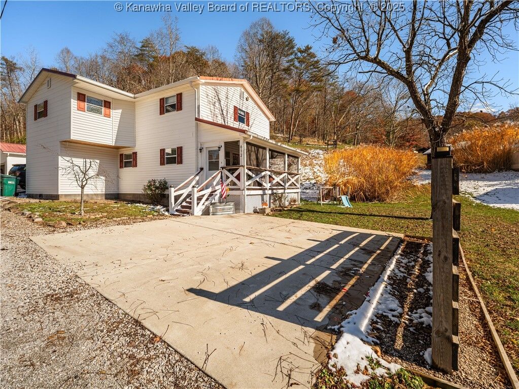 Property Photo: 612 Rocky Step Drive WV 25560