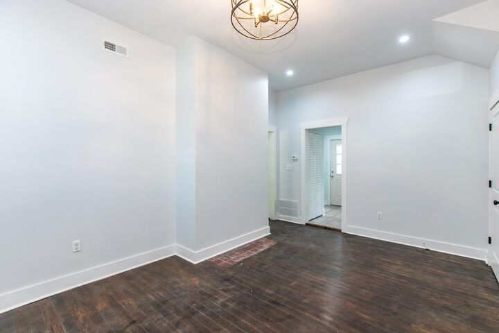 Property Photo: 276 E Fourth Street KY 40508