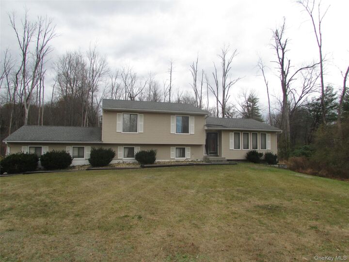 20 Lor Mar Court  Wappingers Falls NY 12590 photo
