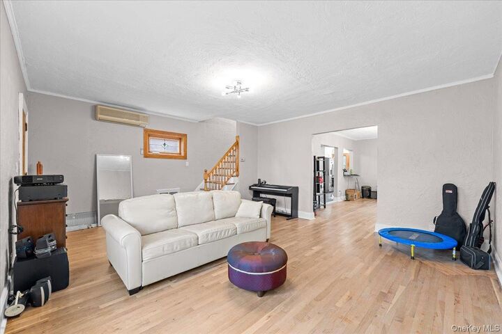 Property Photo:  128 Kimball Terrace  NY 10704 