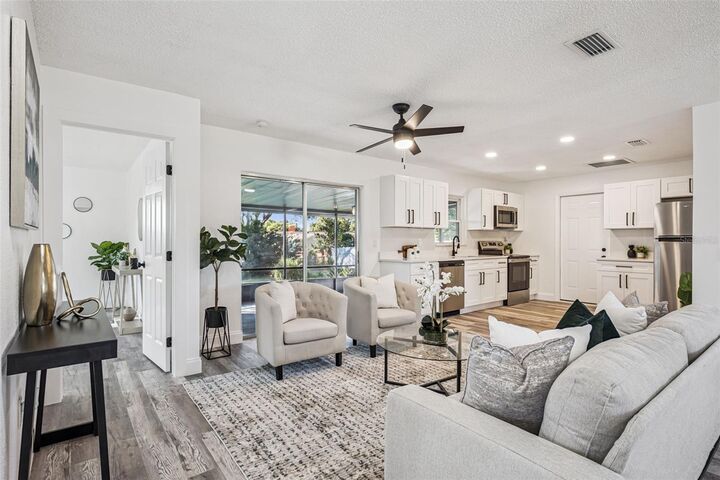 Property Photo:  842 Sweetbrier Drive  FL 32725 