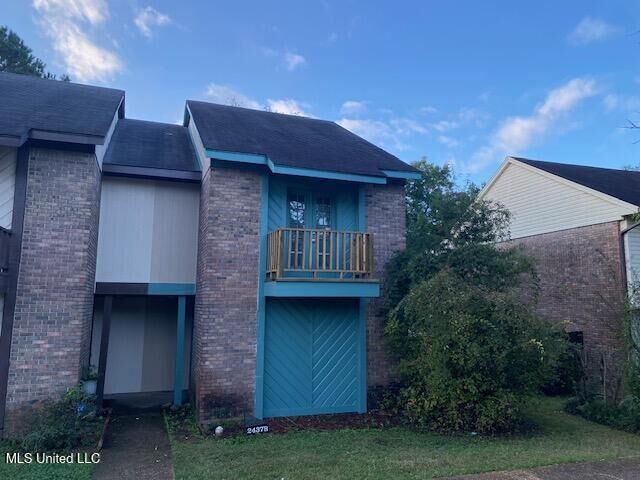 Property Photo: 2437 River Oaks Boulevard MS 39211