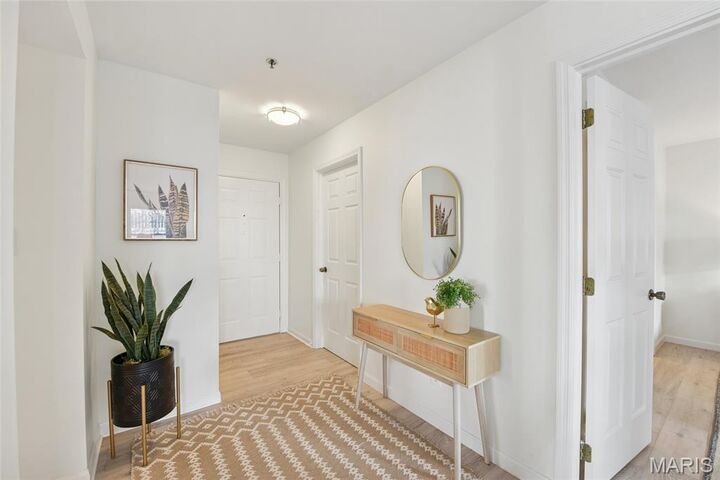 Property Photo: 16535 Victoria Crossing Drive H MO 63040