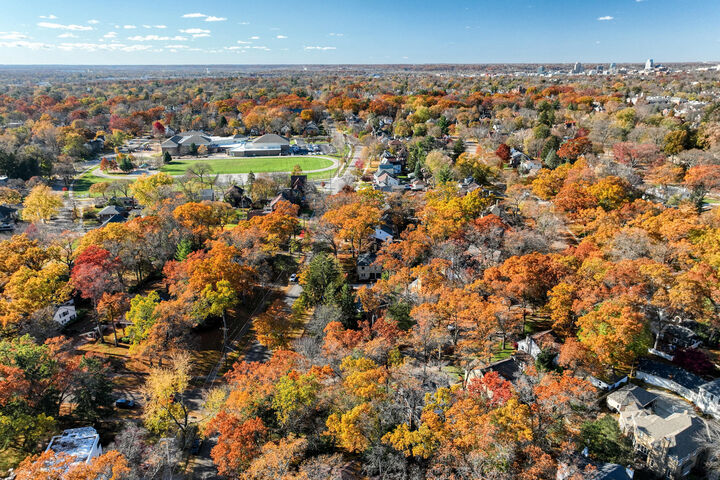 Property Photo:  978 Gladstone Drive SE  MI 49506 