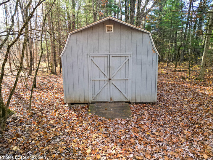 Property Photo: 7110 S Thornapple Avenue MI 49337