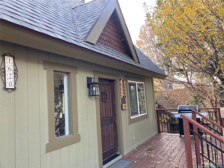 Property Photo: 1620 Edge Cliff CA 92352