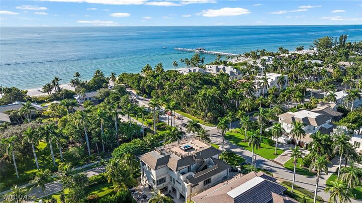 Property Photo: 1441 Gulf Shore Boulevard S FL 34102