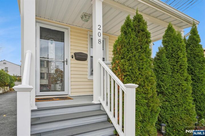 Property Photo:  208 Jefferson Avenue  NJ 07604 