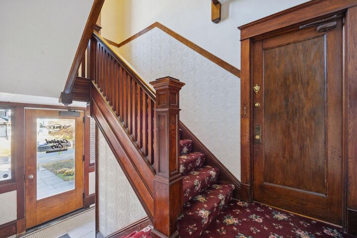 Property Photo:  988 Dayton Avenue 1  MN 55104 