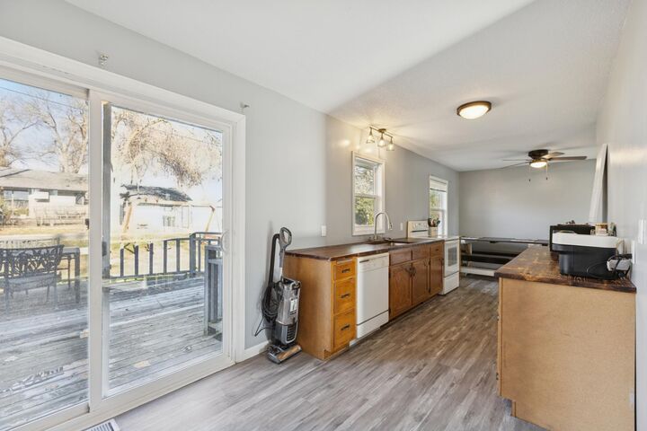 Property Photo:  220 Baker Avenue E  MN 55395 