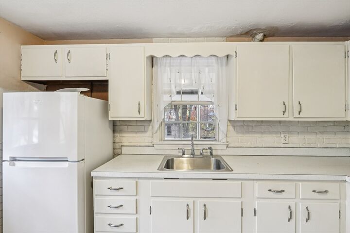 Property Photo:  9 Flash Rd  MA 01864 