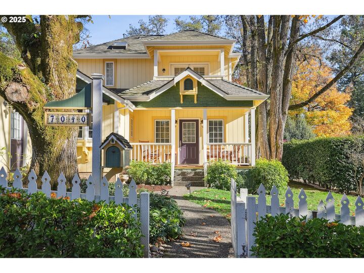 Property Photo: 7040 SW 31st Ave OR 97219