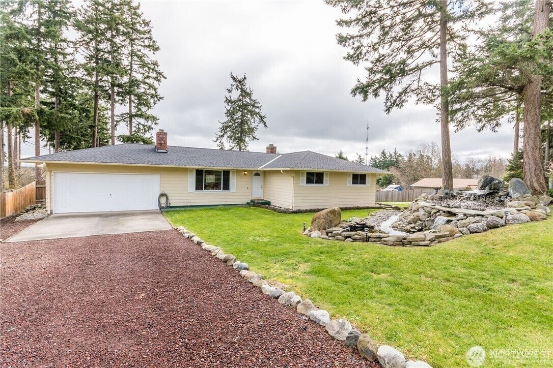 Property Photo:  2492  Olympic Drive  WA 98277 