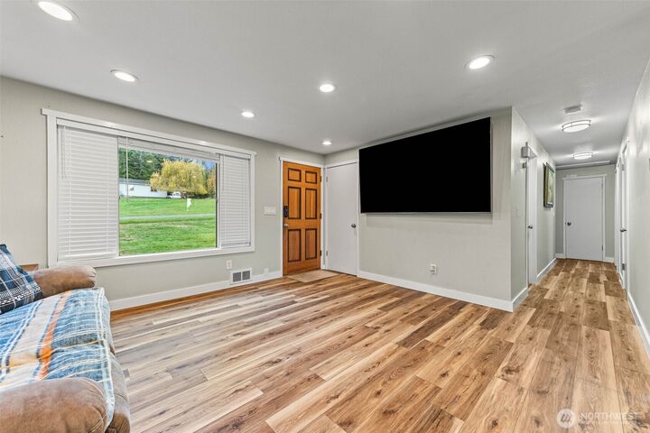 Property Photo: 621 Crockett Lake Drive WA 98239