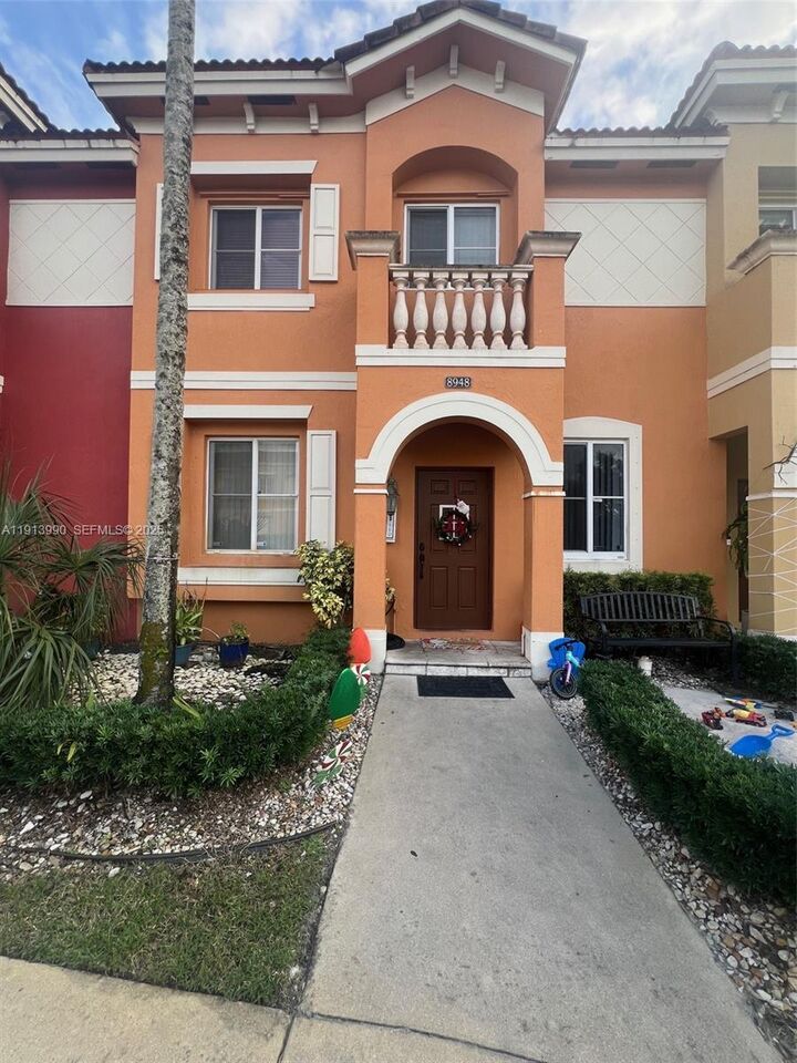 Property Photo: 8948 SW 19th St 909 FL 33025