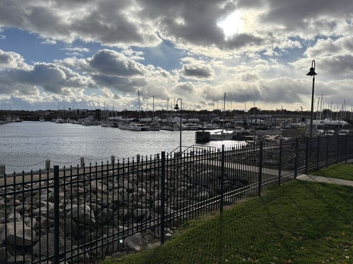 Property Photo: 400 Bank Street Apt 105 CT 06320