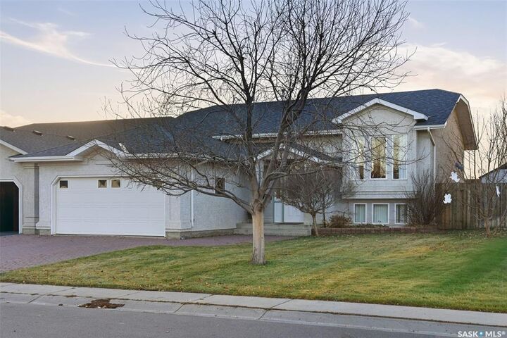 Property Photo: 151 Kutz Crescent SK S7N 4S5