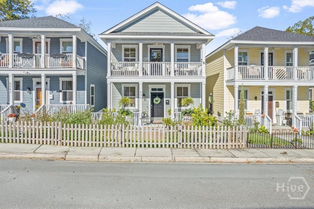 Property Photo: 506 E 34th Street GA 31401