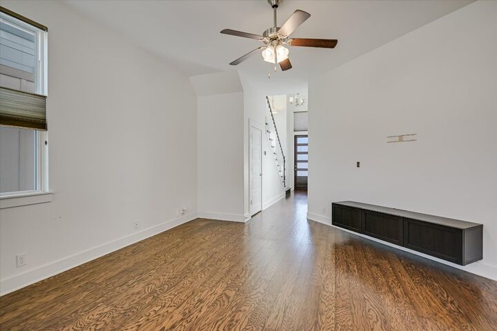 Property Photo: 924 Sugaree Avenue TX 78757