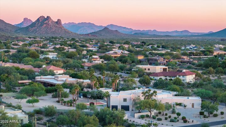 Property Photo: 12816 E Turquoise Avenue AZ 85259