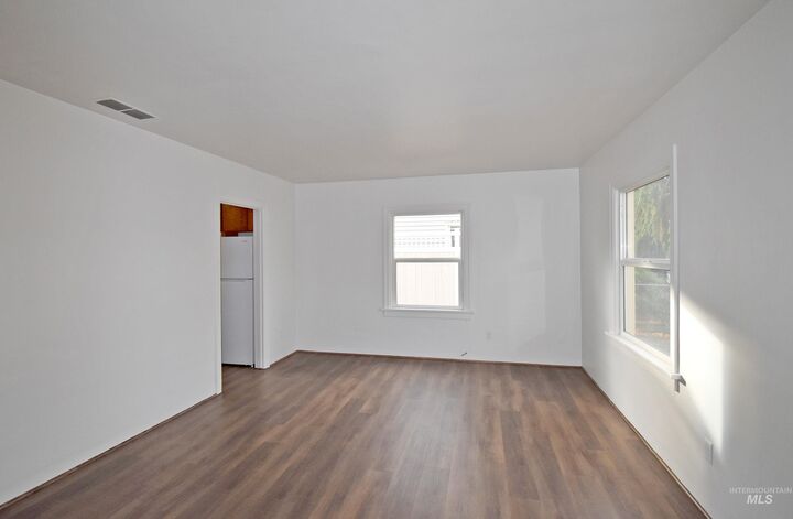 Property Photo:  713-715 4th Street  WA 99403 