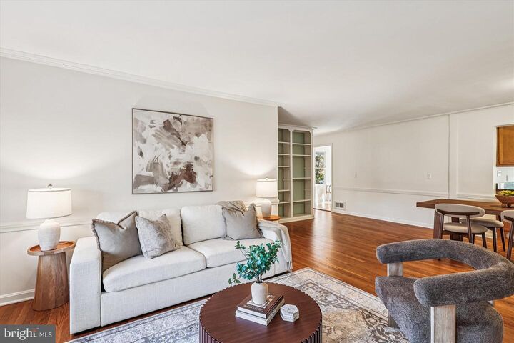 Property Photo:  1913 Dulaney Place  MD 21409 