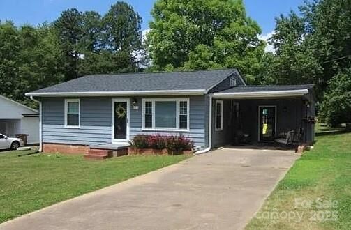 Property Photo:  802 2nd Street  NC 28150 