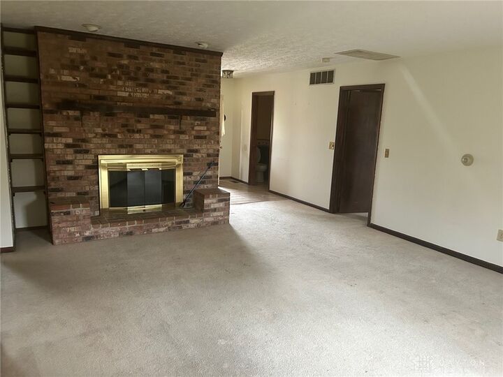 Property Photo: 2410 Christalee Drive OH 45434