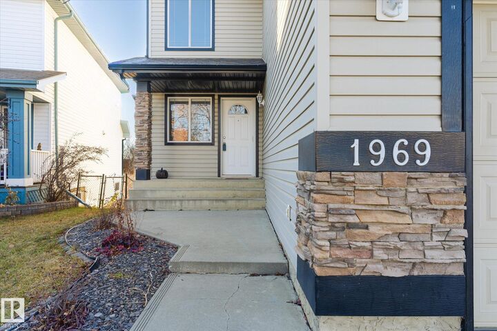 Property Photo:  1969 Garnett Way NW  AB T5T 6T5 