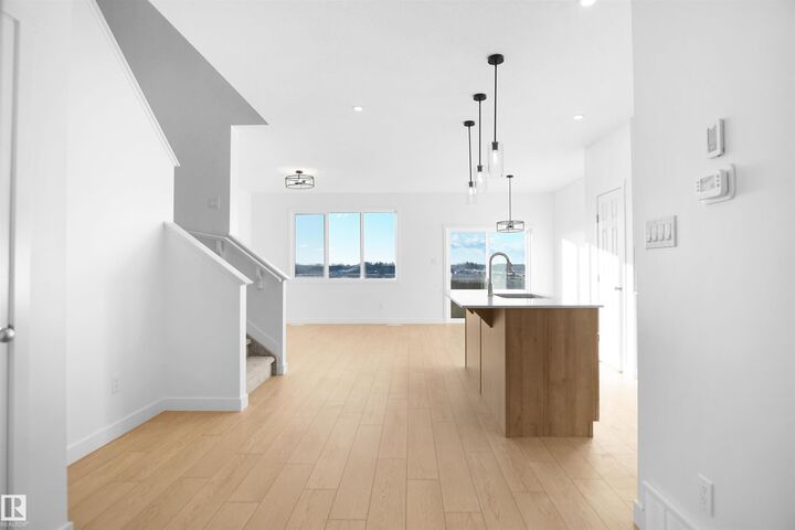 Property Photo:  58 Nerine Crescent  AB T8N 7Z7 