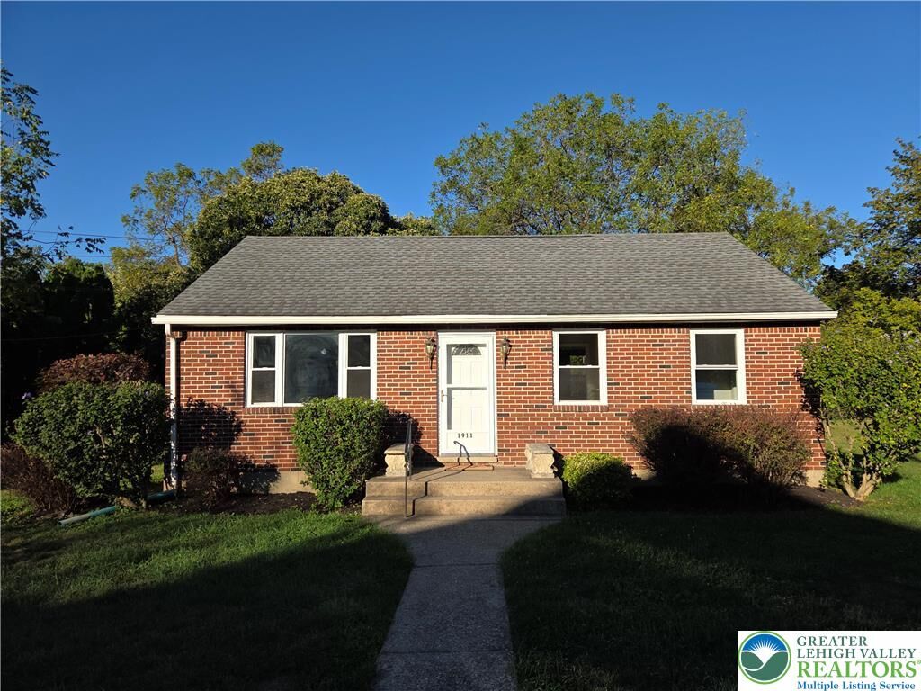 Property Photo: 1911 2nd Street PA 18020