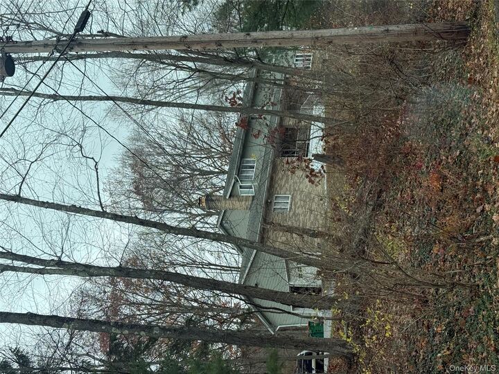 Property Photo:  11 Square Woods Drive  NY 12540 