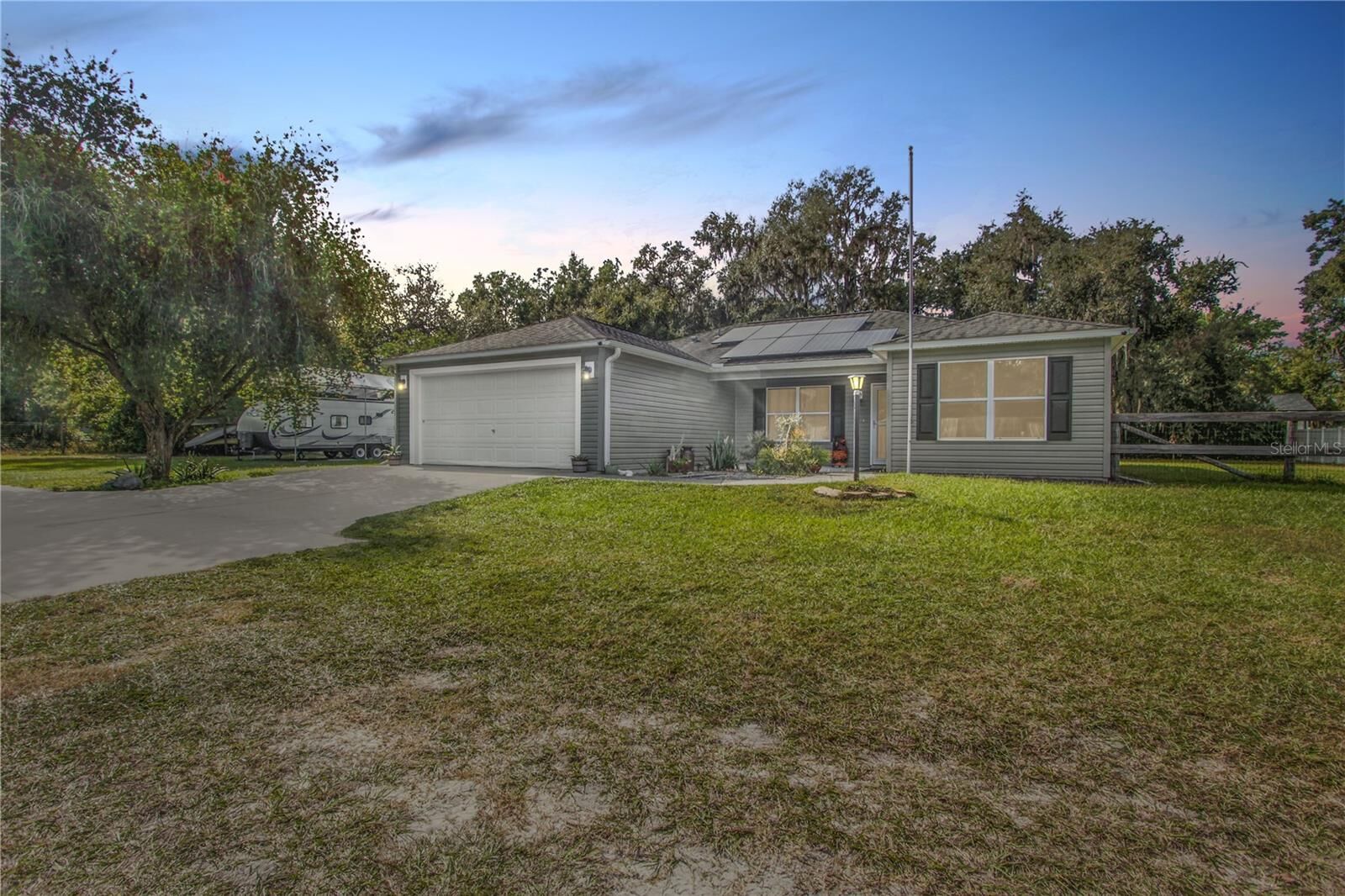Property Photo: 6312 Central Avenue FL 33521