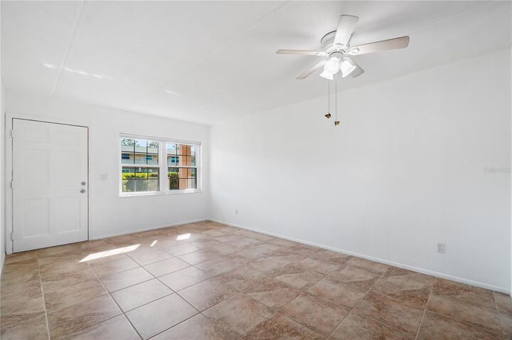 Property Photo: 1100 E Caroline Street 104 FL 32778