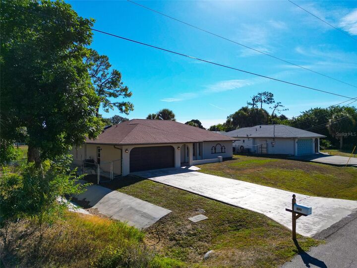 Property Photo: 2176 Barksdale Street FL 33948